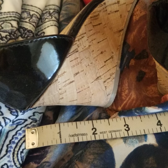 Heels - Picture 2 of 6